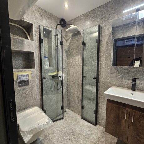 Душ кабина Harmonik S по индивидуални размери на панти